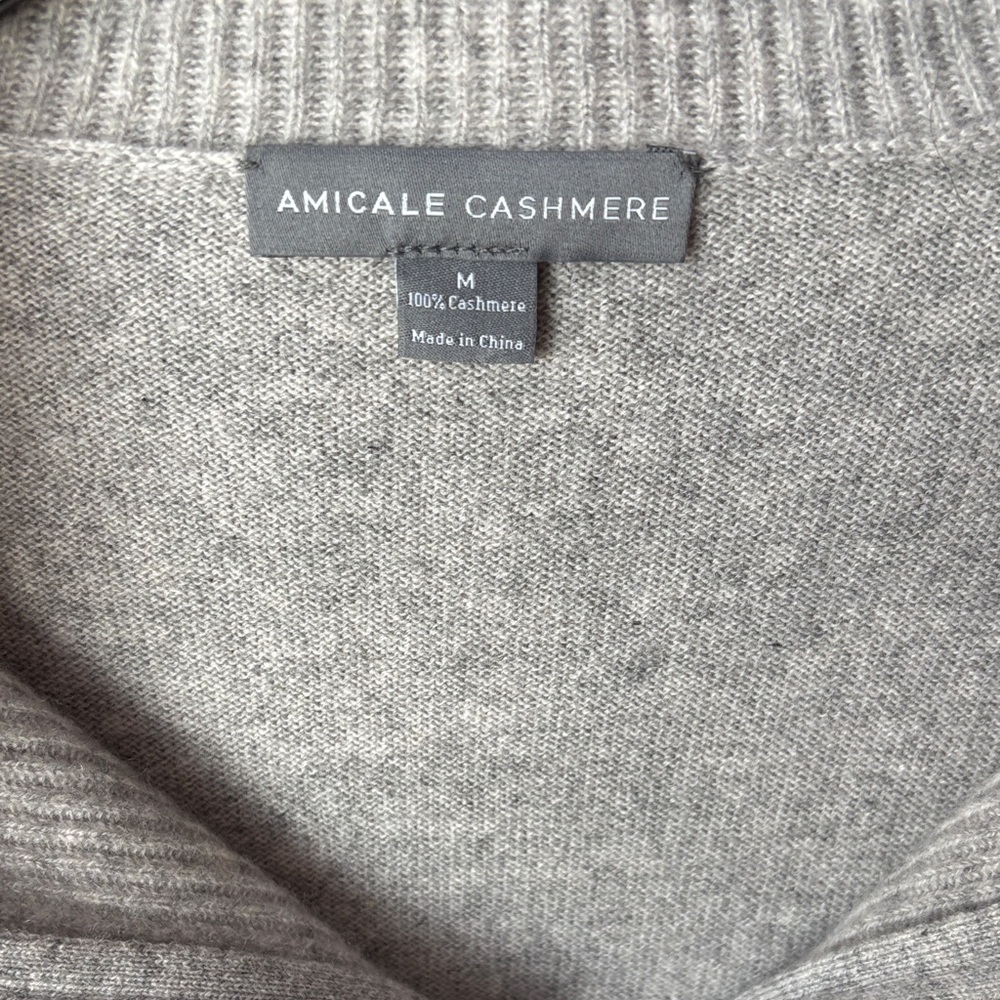 Amicale Cashmere Light Gray Zip-Up Sweater - Picture 2 of 5